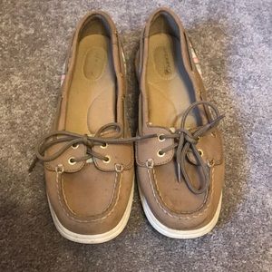 Sperry brown flats